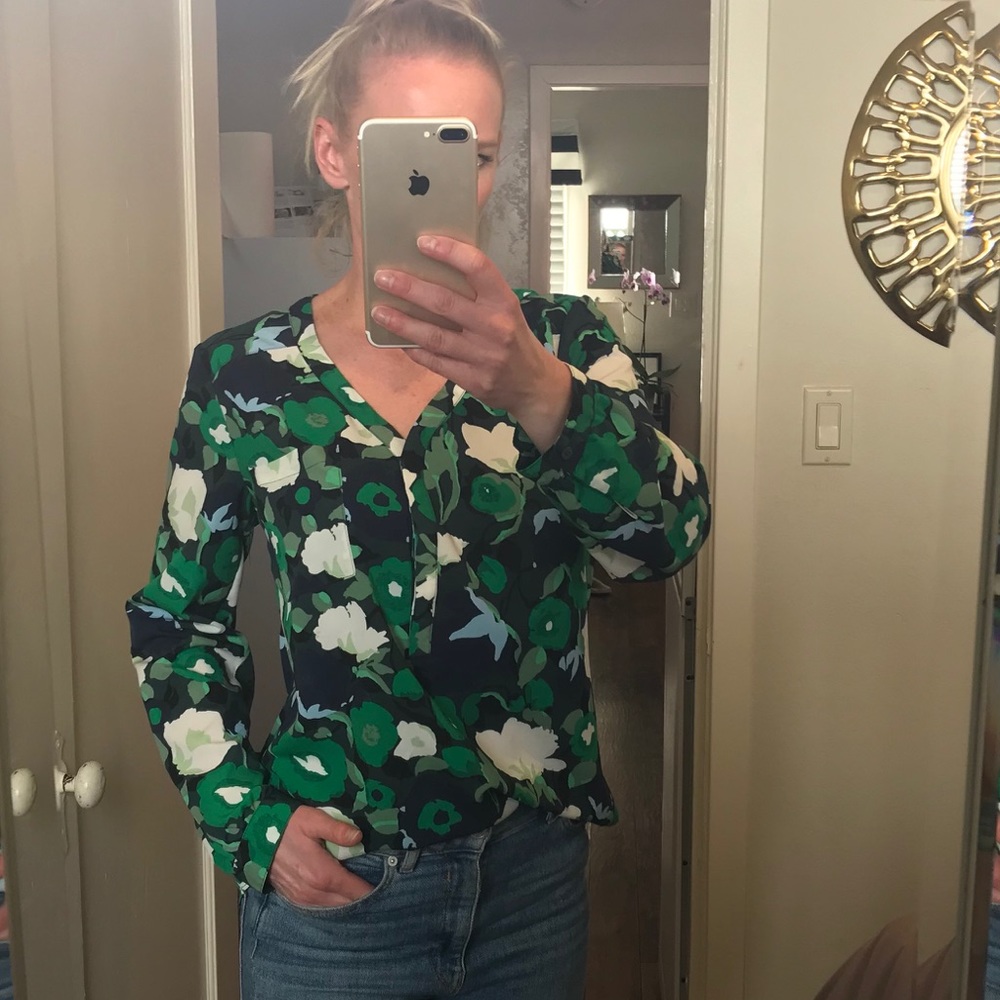 Floral pattern blouse - Picture 2 of 5